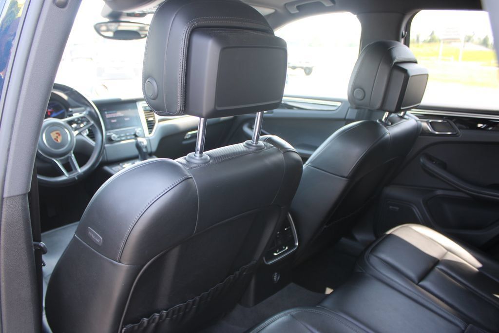 Used 2018 Porsche Macan S AWD/4WD image 25