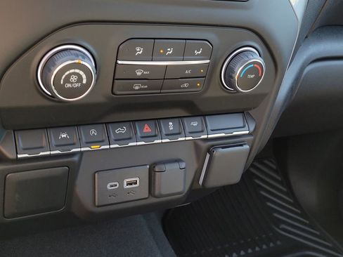 New 2026 Chevrolet Silverado 1500 Custom image 18