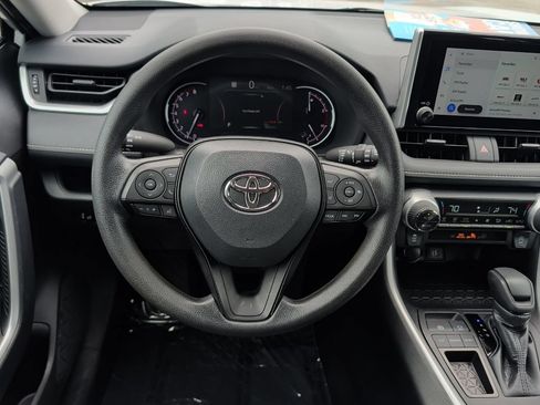 Used 2024 Toyota RAV4 XLE FWD image 18