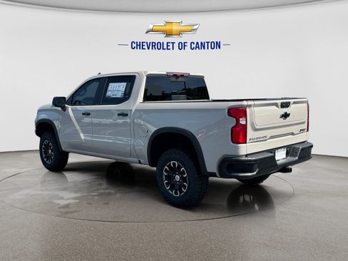 Used 2026 Chevrolet Silverado 1500 ZR2 AWD/4WD image 7