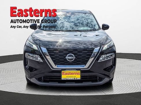 Used 2023 Nissan Rogue SV AWD/4WD image 9