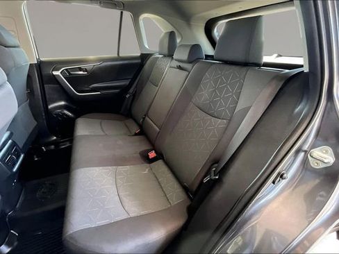 Used 2024 Toyota RAV4 XLE w/ Convenience Package image 19