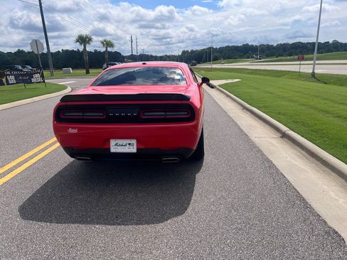Certified 2023 Dodge Challenger SXT RWD image 5