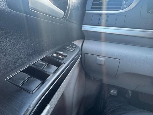 Used 2014 Toyota Camry LE image 28