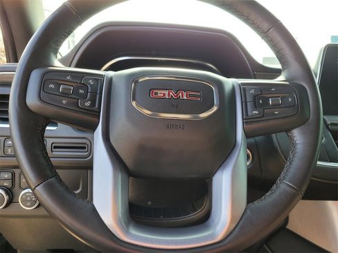 Used 2022 GMC Yukon SLT w/ SLT Luxury Package image 32