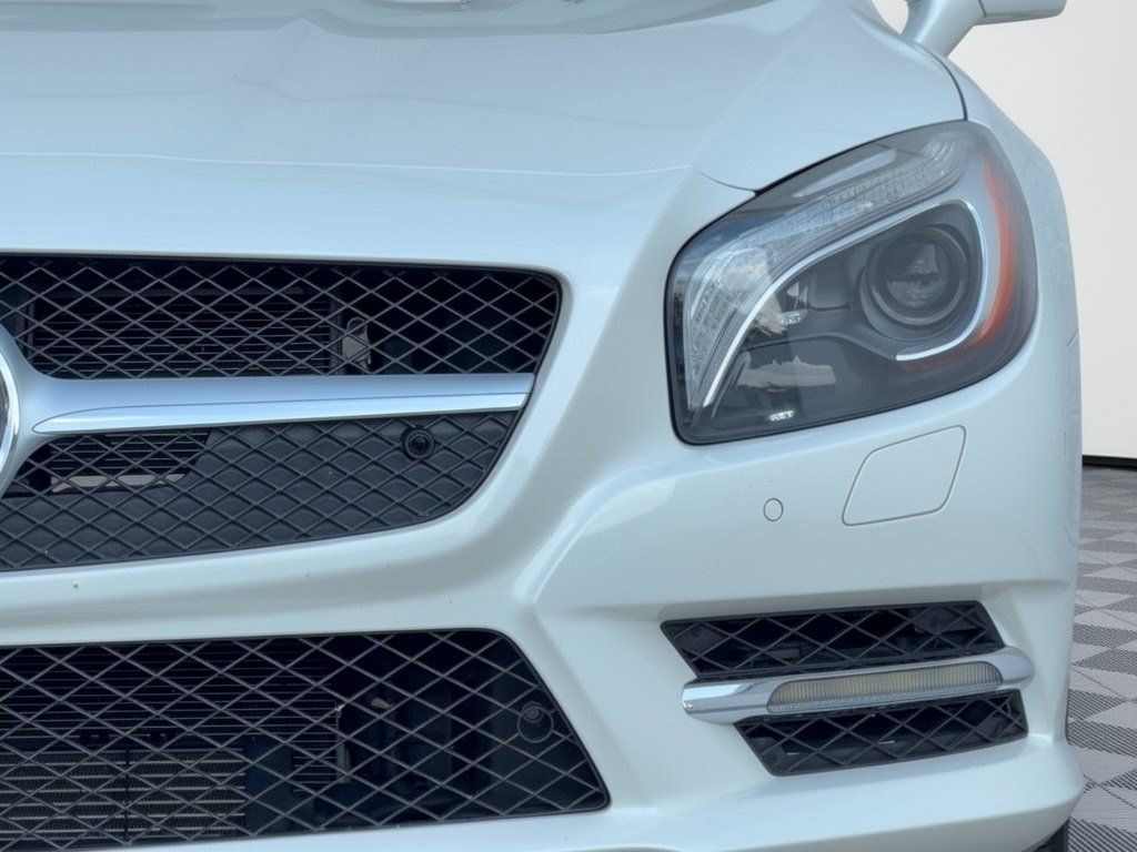 Used 2013 Mercedes-Benz SL 550 image 12