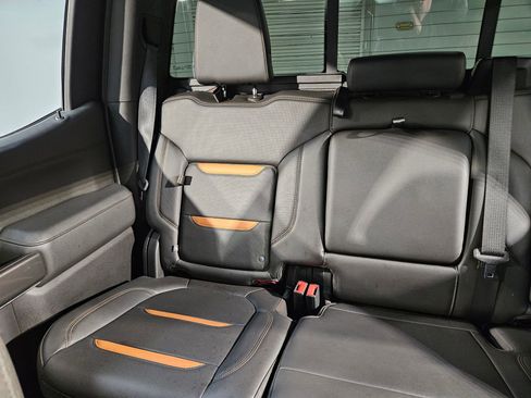 Used 2020 GMC Sierra 1500 AT4 w/ AT4 Premium Package image 12