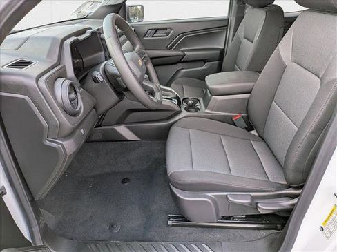 New 2026 Chevrolet Colorado W/T image 15