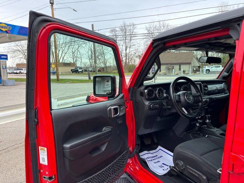 Used 2021 Jeep Wrangler Unlimited Sport image 10