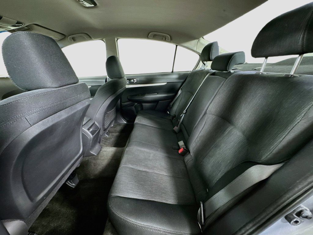 Used 2013 Subaru Legacy 2.5i Premium w/ All-Weather Pkg AWD/4WD image 25