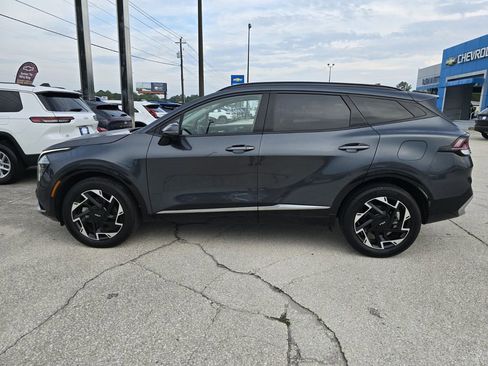 Used 2024 Kia Sportage SX image 3