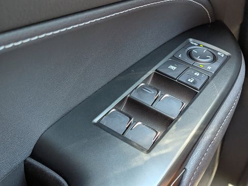 Used 2025 Lexus NX 250 FWD w/ Accessory Package (K3) image 24