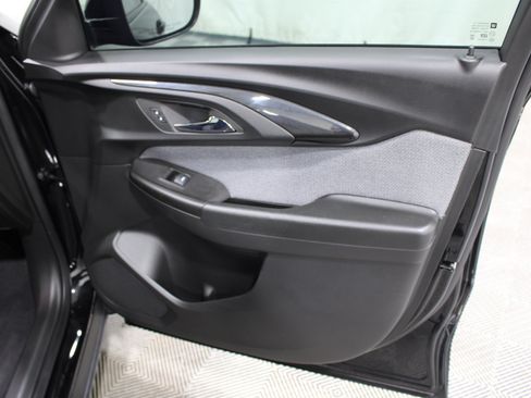 Used 2023 Chevrolet TrailBlazer LT FWD image 26