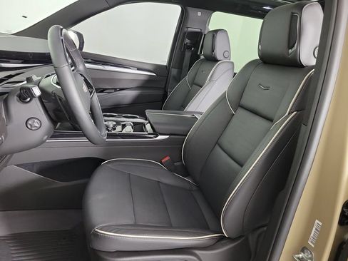 New 2026 Cadillac Escalade Sport w/ Touring Package AWD/4WD image 18