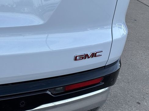 New 2026 GMC Acadia Denali w/ Super Cruise Package image 6