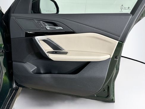 Used 2025 BMW X1 xDrive28i w/ Technology Package image 32