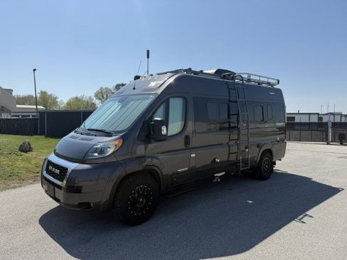 Used 2021 RAM ProMaster 3500 w/ Premium Appearance Group image 4