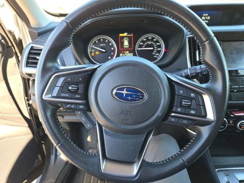 Used 2023 Subaru Forester Premium AWD/4WD image 3