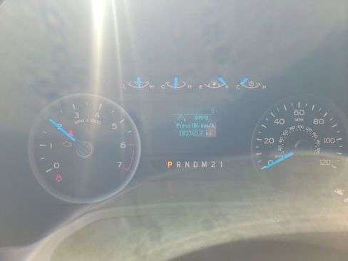 Used 2017 Ford F150 XLT image 6