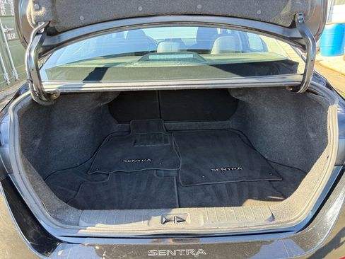 Used 2021 Nissan Sentra SV FWD image 21