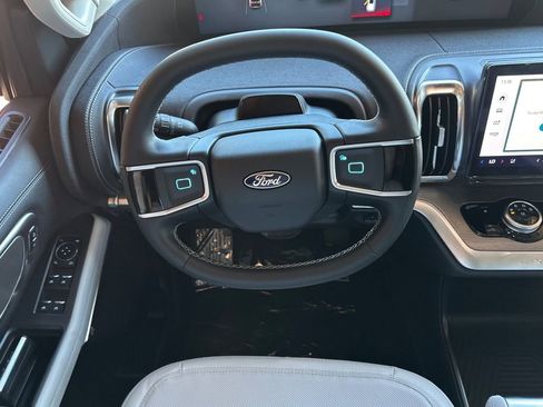 New 2026 Ford Expedition Platinum image 12