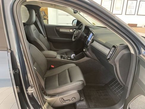 Used 2026 Volvo XC40 B5 Plus w/ Climate Package image 12