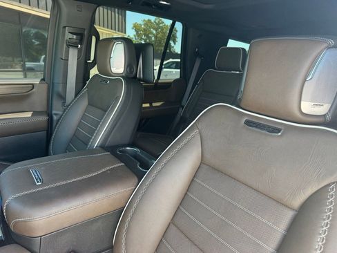 Certified 2026 GMC Yukon Denali Ultimate AWD/4WD image 17