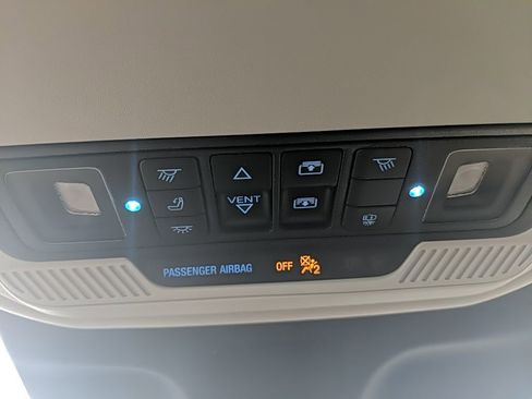 Used 2025 Ford Expedition Max Platinum image 34