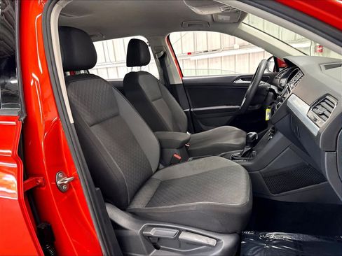 Used 2018 Volkswagen Tiguan S FWD image 29