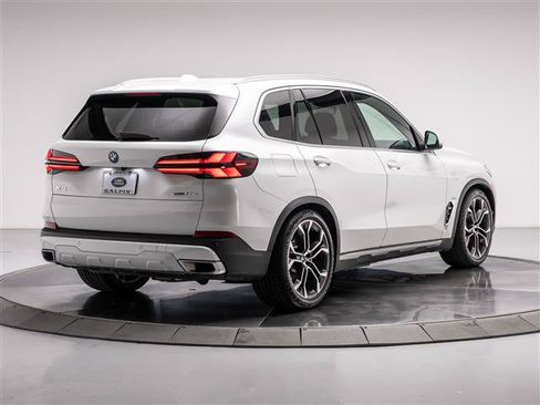 Used 2024 BMW X5 xDrive50e w/ Executive Package AWD/4WD image 5