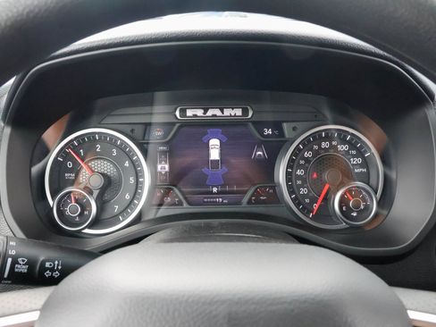 New 2026 RAM 1500 Express AWD/4WD image 23