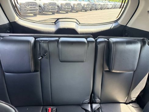 Used 2018 Toyota Highlander SE AWD/4WD image 28