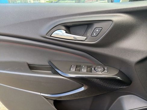 New 2026 Chevrolet Trax RS w/ Sunroof Package FWD image 22