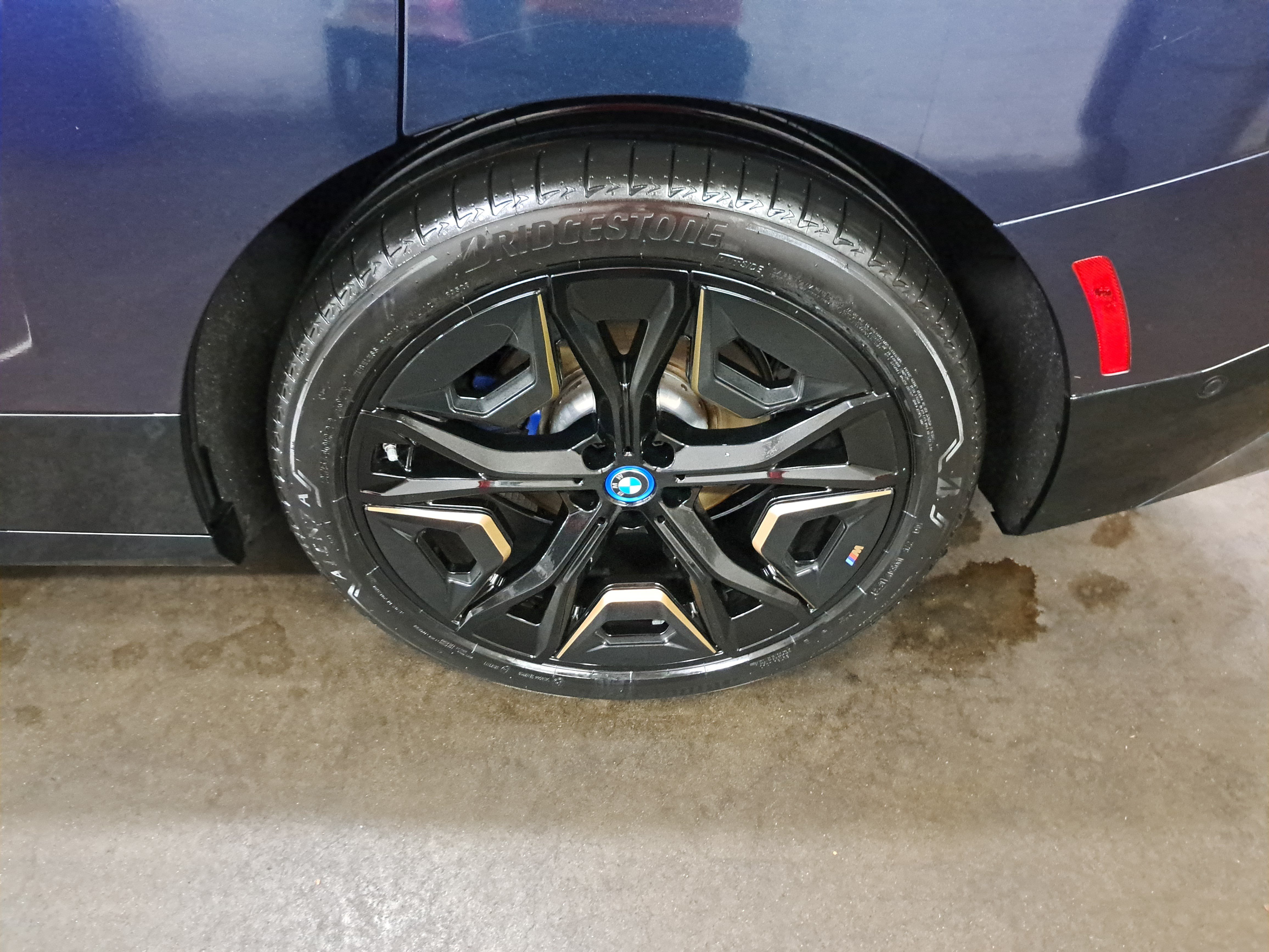 Certified 2023 BMW iX M60 AWD/4WD image 35