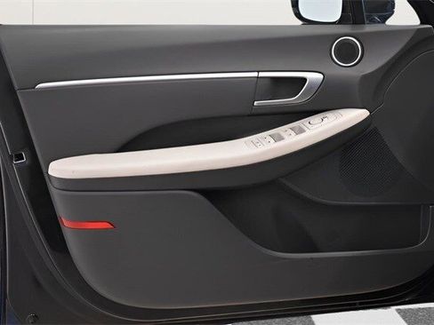 Used 2025 Hyundai Sonata SEL image 22