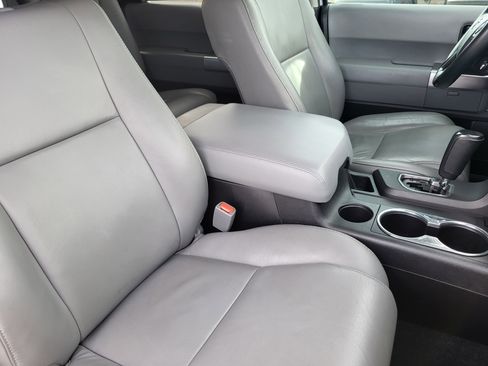 Used 2018 Toyota Sequoia Limited w/ Safety & Convenience Package image 15