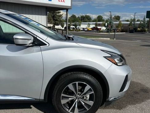 Used 2023 Nissan Murano SV AWD/4WD image 14