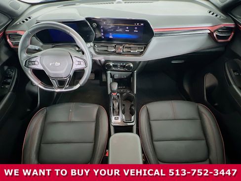 Used 2025 Chevrolet TrailBlazer RS w/ Convenience Package image 18