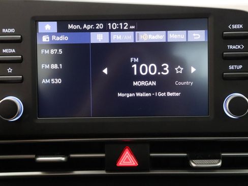Used 2025 Hyundai Elantra SE image 17
