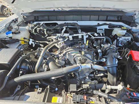 Used 2025 Ford Bronco Big Bend image 23