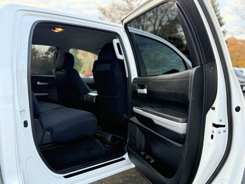 Used 2018 Toyota Tundra SR5 image 30