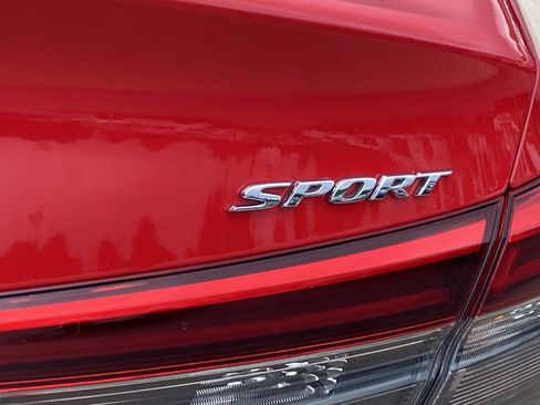 Used 2022 Honda Civic Sport image 7