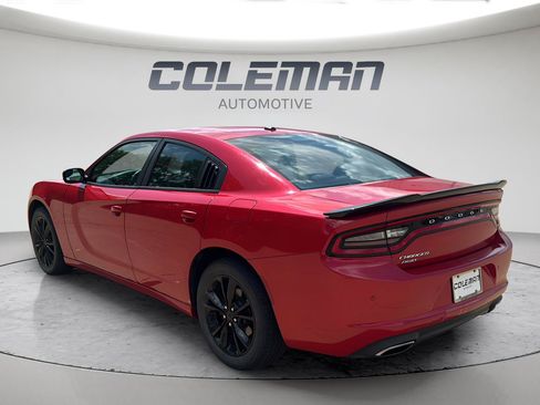 Used 2015 Dodge Charger SE w/ Power Sunroof Group AWD/4WD image 3