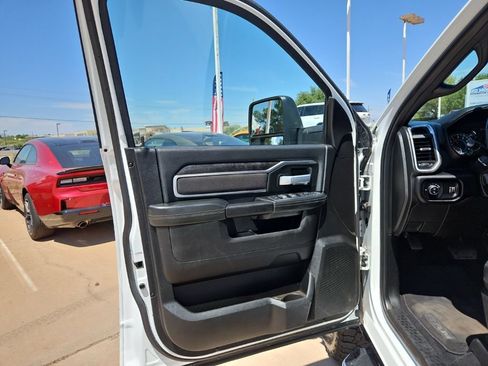 Used 2024 RAM 2500 Big Horn AWD/4WD image 11