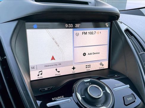 Used 2017 Ford Escape Titanium image 33