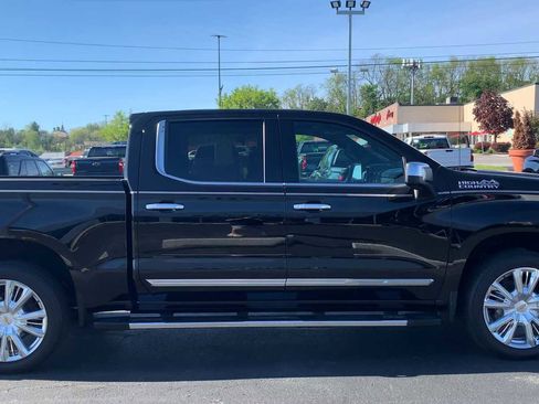 Certified 2023 Chevrolet Silverado 1500 High Country w/ High Country Premium Package AWD/4WD image 9