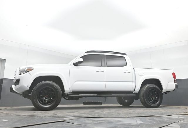 Used 2017 Toyota Tacoma SR5 w/ Tow Package AWD/4WD image 43