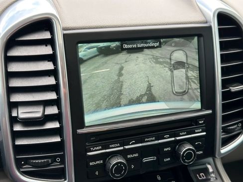Used 2013 Porsche Cayenne AWD/4WD image 34