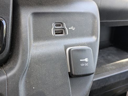 Used 2026 RAM ProMaster 2500 w/ Convenience Group FWD image 26