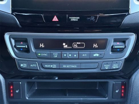 Used 2020 Honda Ridgeline Black Edition image 25